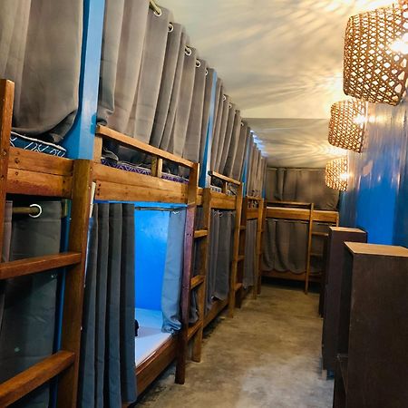 Jaydy Hostel General Luna  Ngoại thất bức ảnh