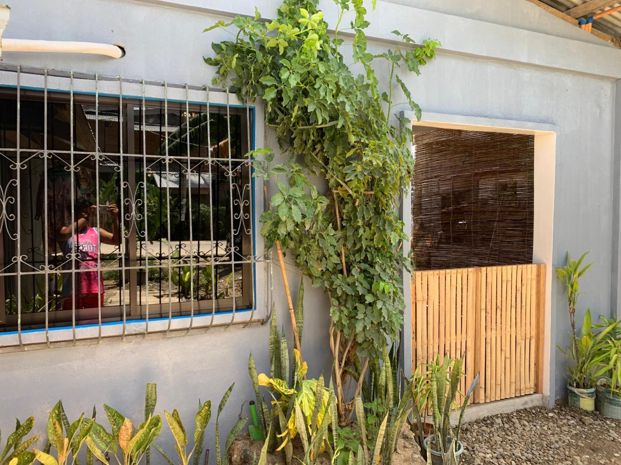 Jaydy Hostel General Luna  Ngoại thất bức ảnh