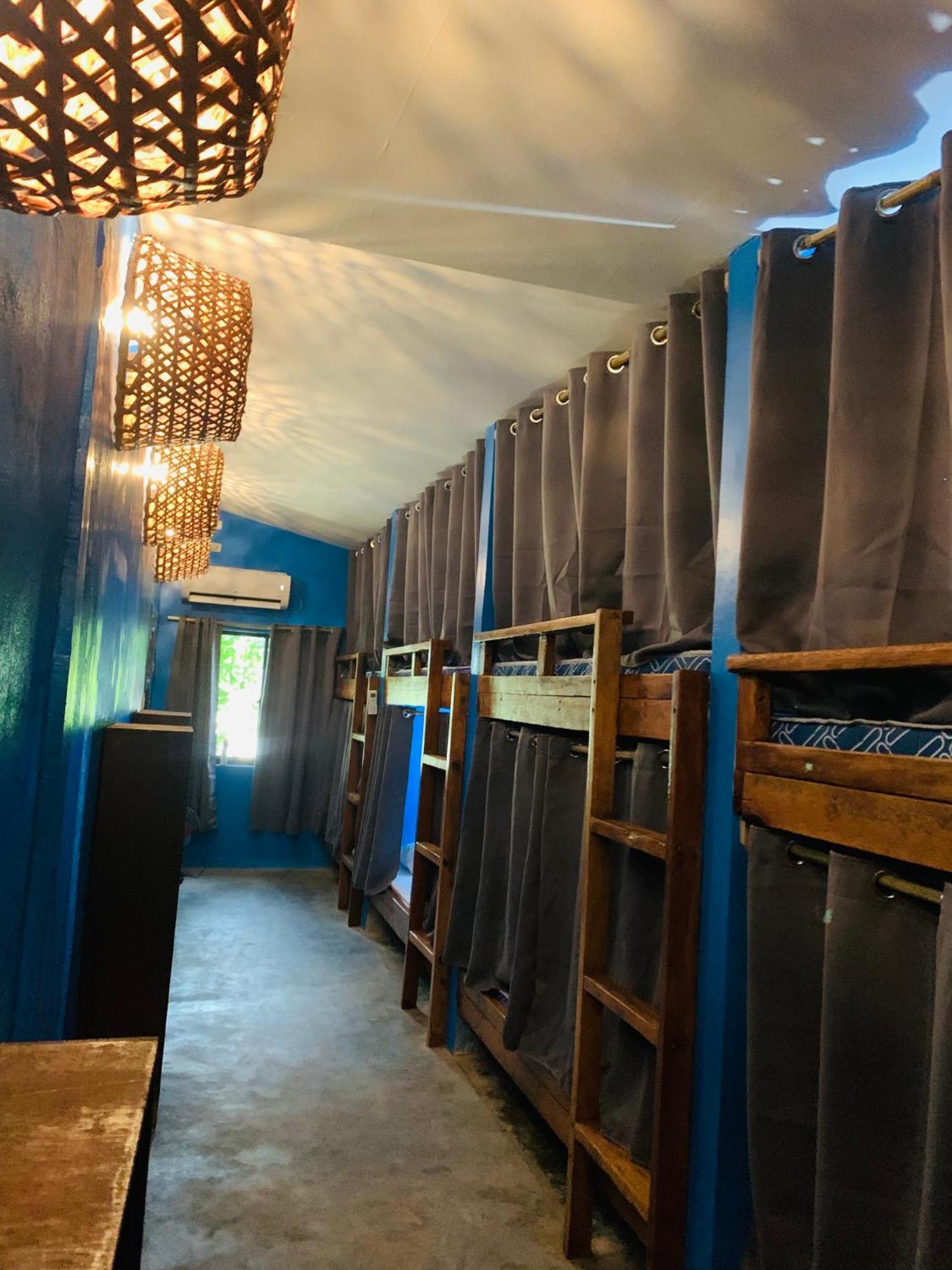 Jaydy Hostel General Luna  Ngoại thất bức ảnh